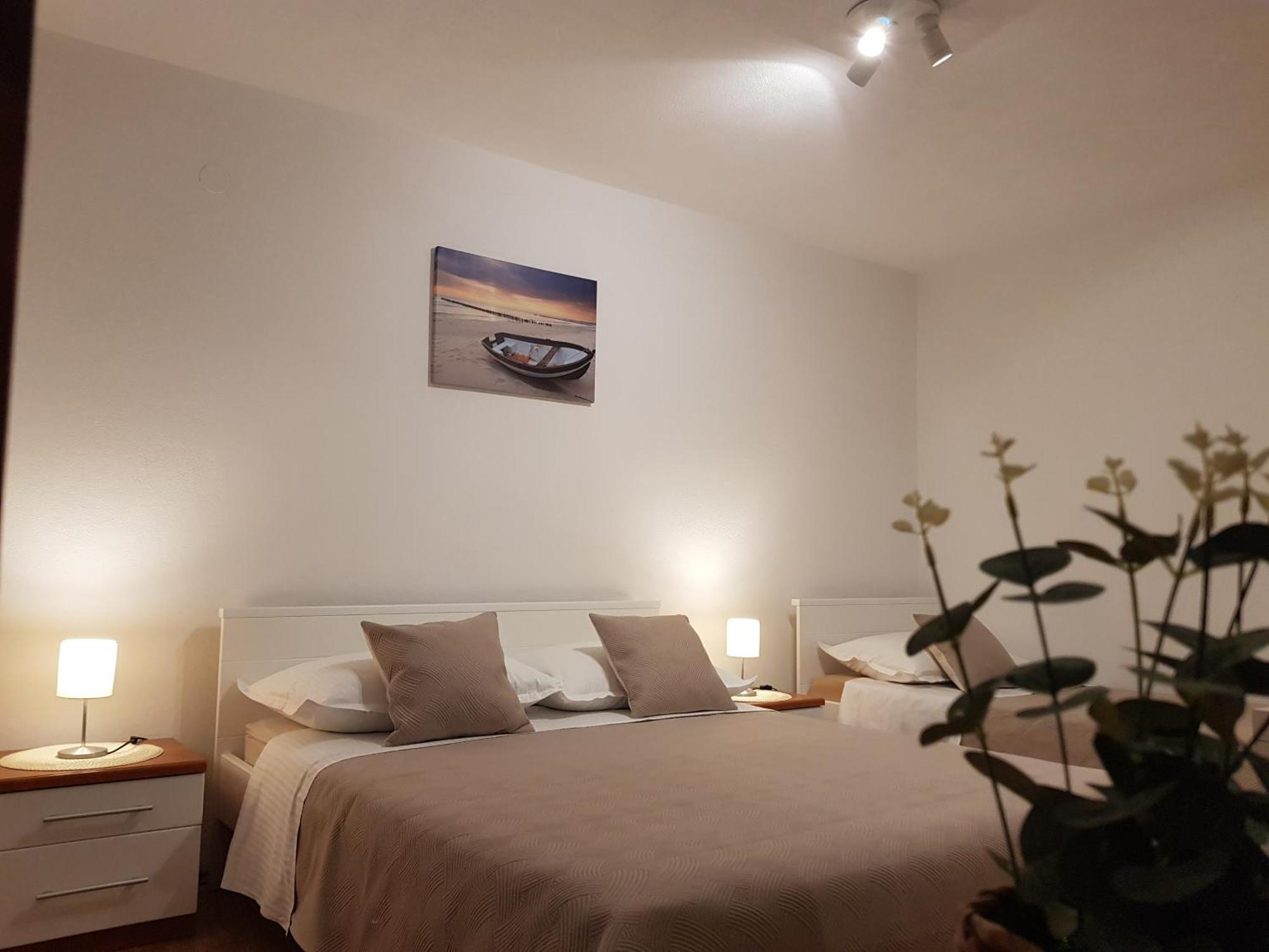 Bed & Breakfast Huljic Хвар Екстериор снимка